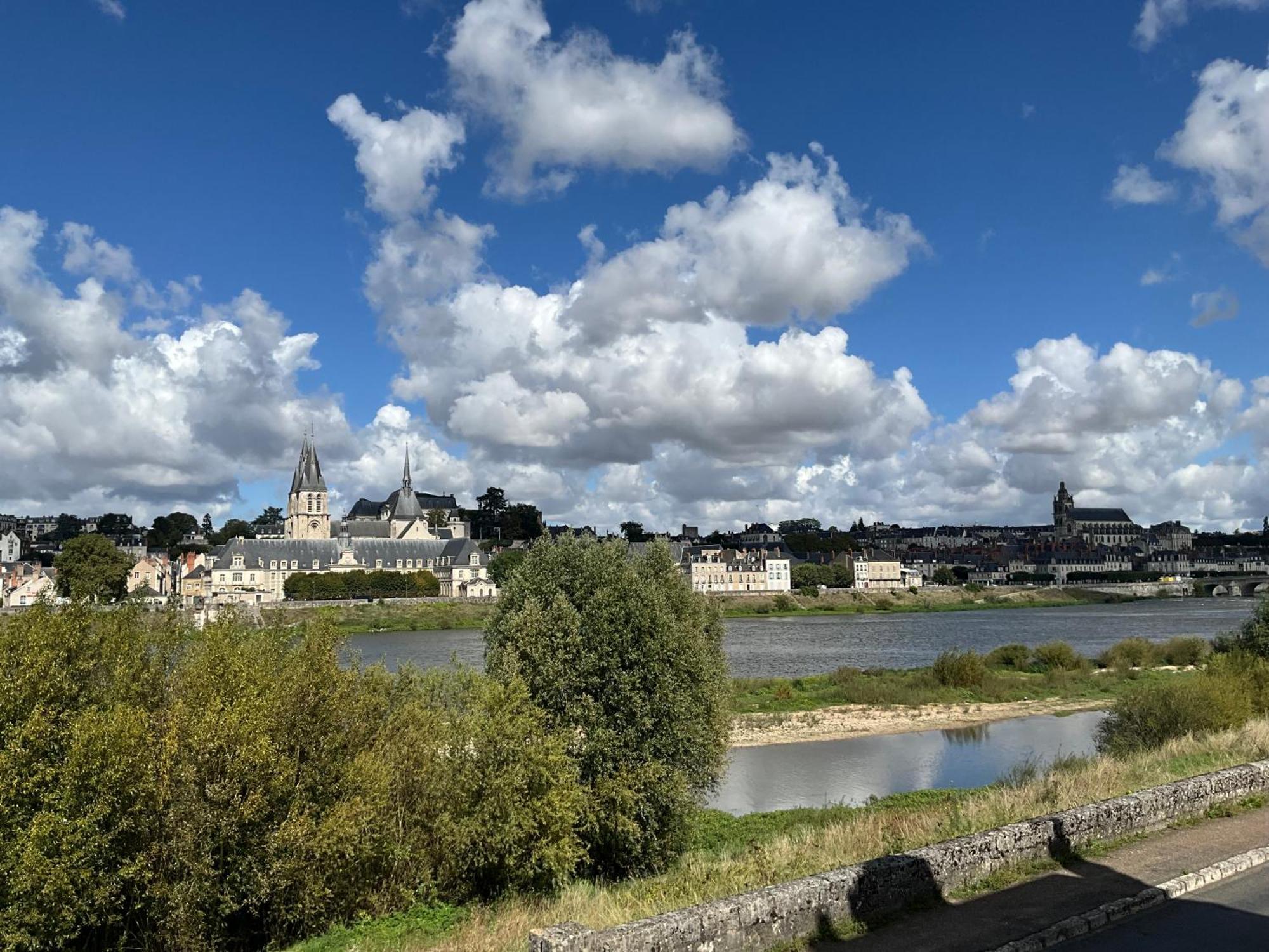"Gite Les Futreaux" Vue Sur Loire & Linge Inclus Μπλουά Εξωτερικό φωτογραφία
